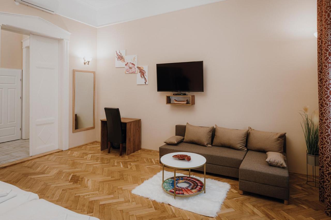 Dózsa Apartman Szeged Exterior foto